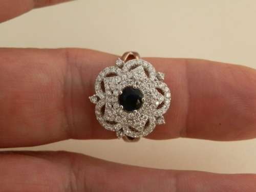 Awesome SOLID sterling silver ring - weight 4 g.