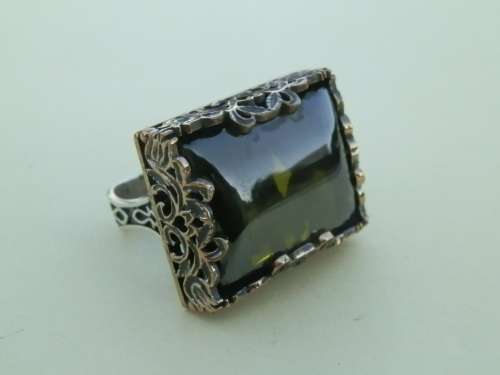 Fabulous heavy sterling silver ring - weight 26 g.
