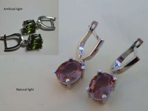 Stunning sterling silver color shifting Zultanite earrings - weight 5.7 g.