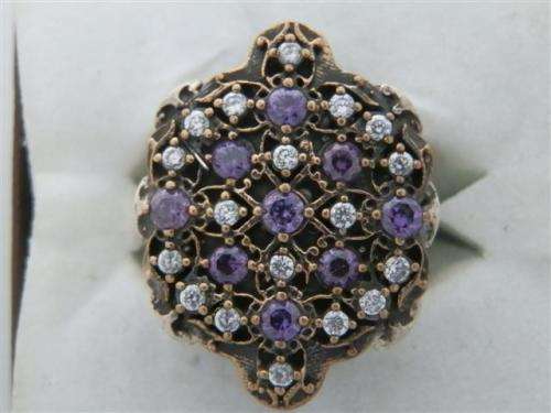 Lovely sterling silver ring - weight 10.8 g.