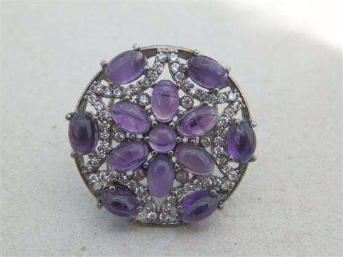 Awesome solid sterling silver amethyst ring - weight 6.62 g.