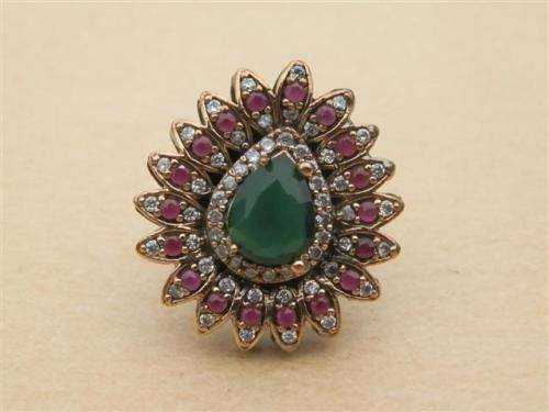 Awesome sterling silver ruby and emerald ring - weight 13.20 g.