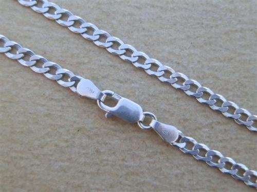 Solid sterling silver Italian neck chain - weight 8.46 g.