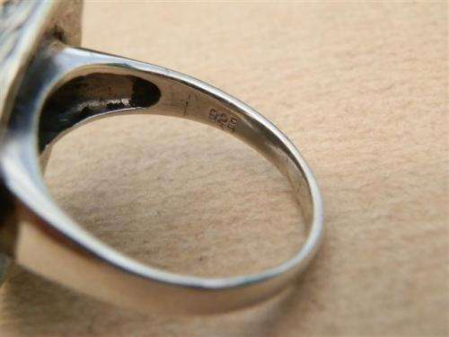 Stunning solid sterling silver real mabe ring - weight 8.34 g.