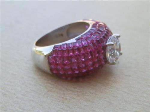 Spectacular solid sterling silver ruby and topaz ring - weight 9.32 g.