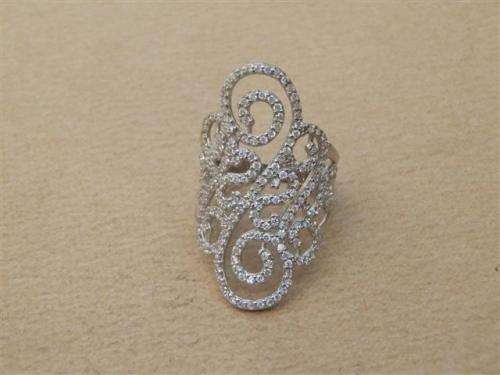 Magnificent solid sterling silver topaz fancy ring - weight 4.59 g.