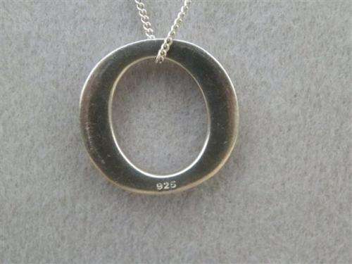 Charming solid sterling silver necklace - weight 6.31 g.