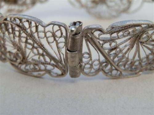 Awesome vintage solid silver filigree bracelet - weight 12.8 g.
