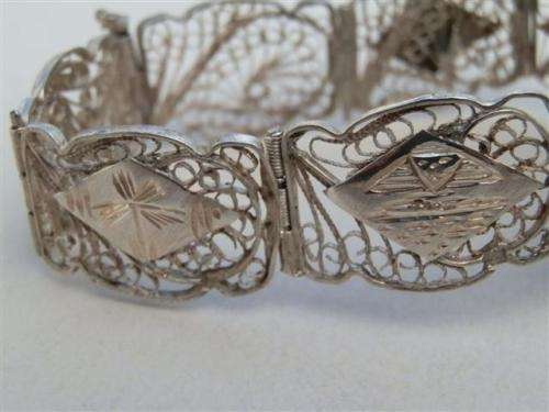 Awesome vintage solid silver filigree bracelet - weight 12.8 g.
