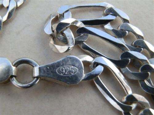 Study solid sterling silver neck chain - weight 8.7 g.