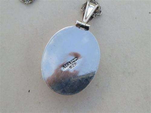 Exquisite solid sterling silver vintage Italian chain and Mexican pendant - weight 36.2 g.