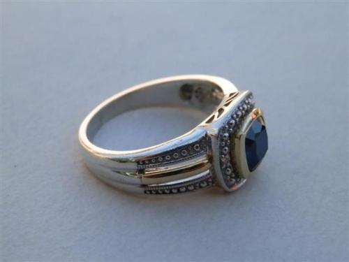 FOR blueblaze ONLY!  Solid 9 ct gold & sterling silver blue sapphire & diamond ring - weight 4.8 g.