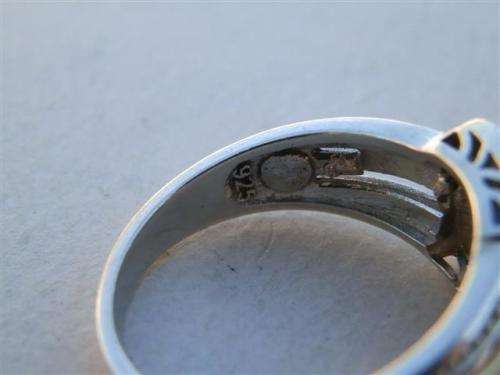 FOR blueblaze ONLY!  Solid 9 ct gold & sterling silver blue sapphire & diamond ring - weight 4.8 g.