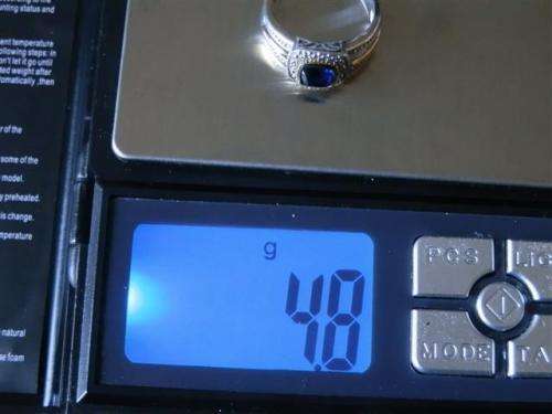 FOR blueblaze ONLY!  Solid 9 ct gold & sterling silver blue sapphire & diamond ring - weight 4.8 g.