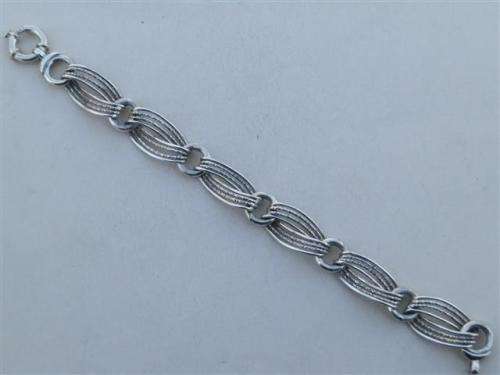 Smashing solid sterling silver fancy bracelet - weight 15 g.