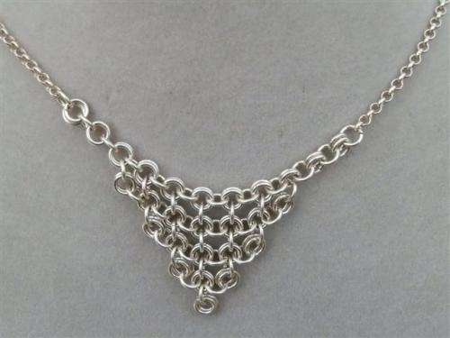 Smashing vintage solid sterling silver Italian necklace - weight 16.9 g.