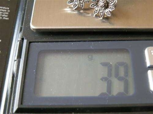 Stunning vintage solid sterling silver clip-on earrings - weight 3.9 g.