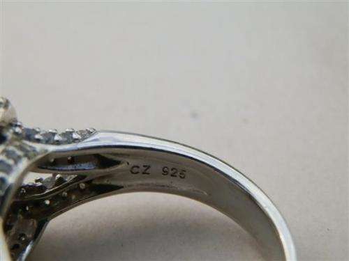 Fabulous solid sterling silver cubic ring - weight 6 g.