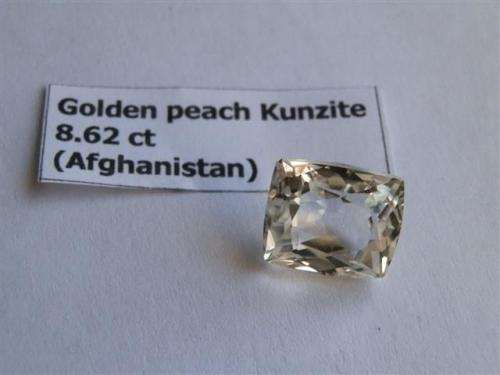 Nice selection of semi precious stones, including Morganite, Opal, Kunzite, etc - more than 110 ct.