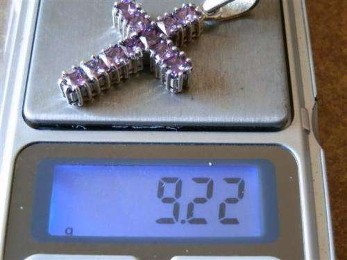 Magnificent solid sterling silver amethyst cross pendant - weight 9.22 g.