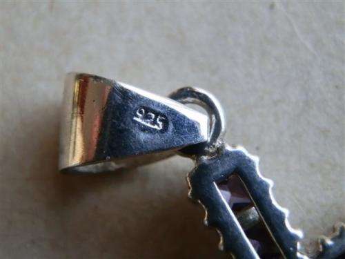 Magnificent solid sterling silver amethyst cross pendant - weight 9.22 g.