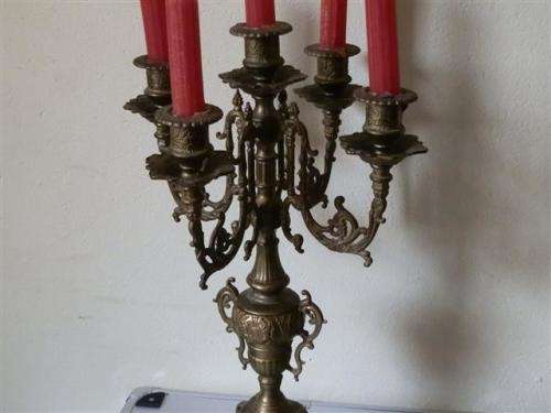 Magnificent vintage solid brass candlestick, in excellent condition. (2)