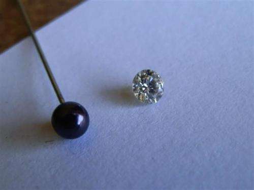 Sparkling EGL graded round brilliant NATURAL diamond, 0.198 ct