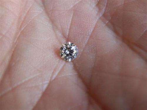 Sparkling EGL graded round brilliant NATURAL diamond, 0.198 ct
