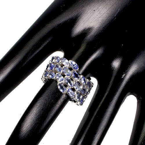 Exquisite 14 ct white gold over solid sterling silver natural Tanzanite ring