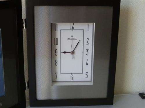 Bulova picture frame clock