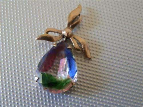 Elegant old vintage solid 9 ct rose gold Rhinestone pendant