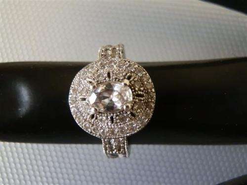 Gorgeous solid925 sterling silver ring