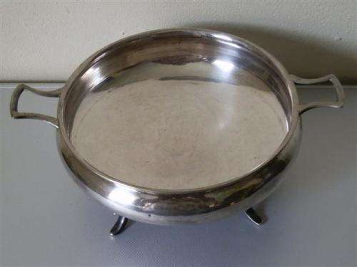 Stylish vintage silver plate 4-footed leg bowl