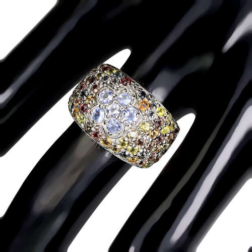 Sparkling natural Tanzanite and sapphire ring, 14 ct white gold over solid sterling silver