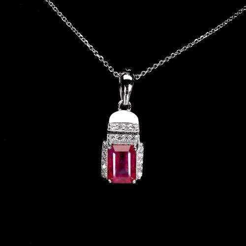 Gorgeous ruby necklace, 14 ct white gold over solid sterling silver