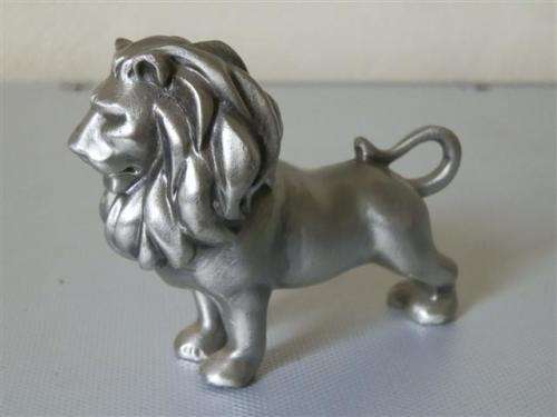 Heavy solid silver metal lion figurine - 380 g.