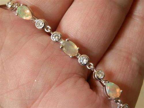Elegant solid sterling silver white gold natural Fire Opal bracelet - weight 3.85 g.