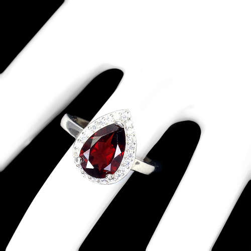 Magnificent Solid Sterling Silver Natural Mozambique Garnet Ring