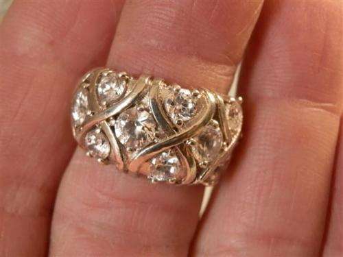 Fabulous Solid Sterling Silver Ring - weight 12.29 g.