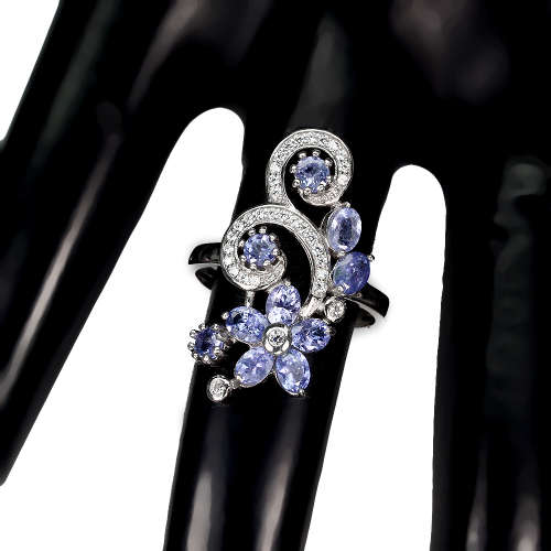 Exquisite Earth Mined Tanzanite Ring Solid Sterling Silver 14 ct White Gold