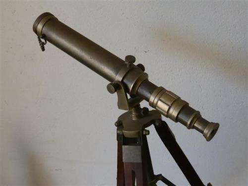 Old Brass Telescope on Wood and Brass Tripot Sales Sample - in perfect working condition