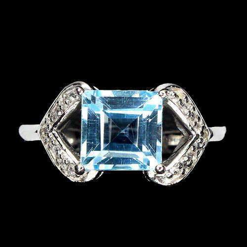Natural Earth Mined Sky Blue Topaz Ring Solid Sterling Silver 14 ct White Gold, no Tarnish