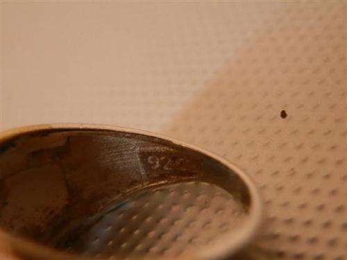 Gorgeous Solid 9 ct Gold and Sterling Silver Ring