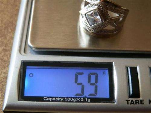 Gorgeous Solid 9 ct Gold and Sterling Silver Ring