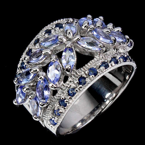 Astonishing Natural Tanzanite and Blue Sapphire Solid Sterling Silver Ring - weight 8.21 g