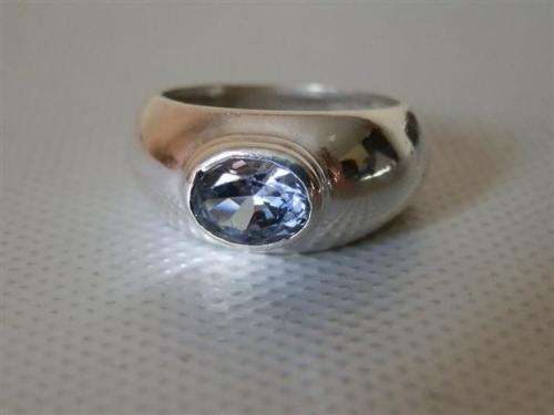 Magical Solid Sterling Silver Ring with a Blue Stone - weight 6.4 g