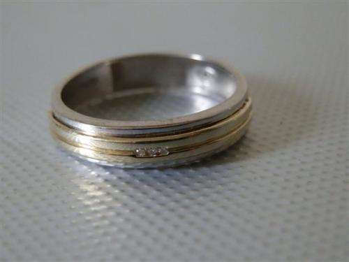 FREE SHIPPING!!  Solid 9 ct Gold and Sterling Silver Diamond Ring