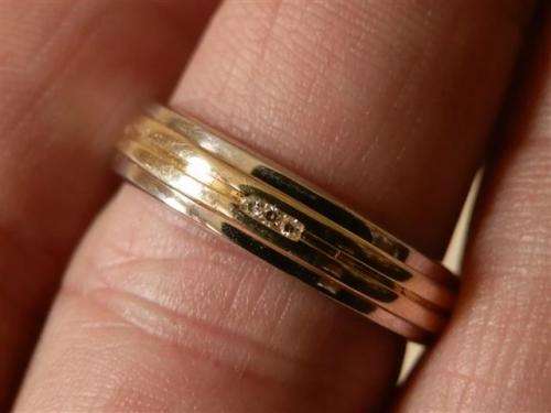 FREE SHIPPING!!  Solid 9 ct Gold and Sterling Silver Diamond Ring