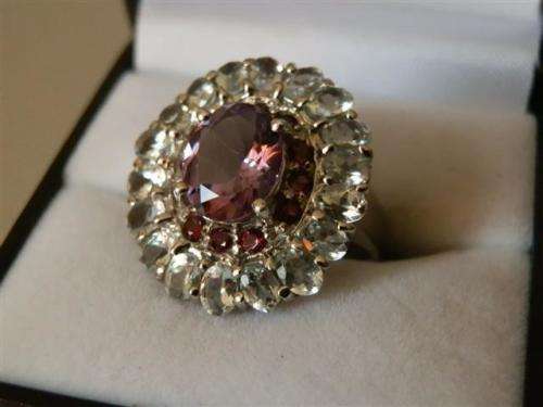 Stunning 3 ct Aquamarine and 2 ct Amethyst Solid Sterling Silver Cluster Ring - weight 8.09 g