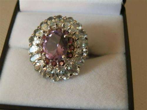 Stunning 3 ct Aquamarine and 2 ct Amethyst Solid Sterling Silver Cluster Ring - weight 8.09 g